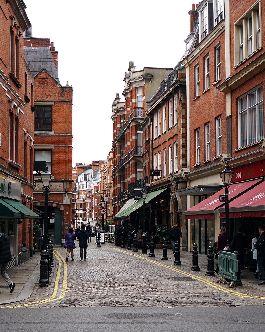 High Street Kensington
