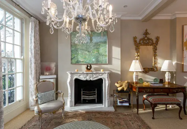 Pembroke Square, holiday home in Kensington, London