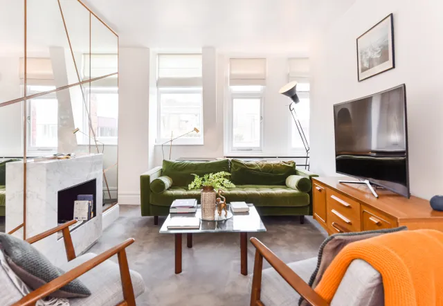 Iverna Court, holiday apartment in Kensington, London