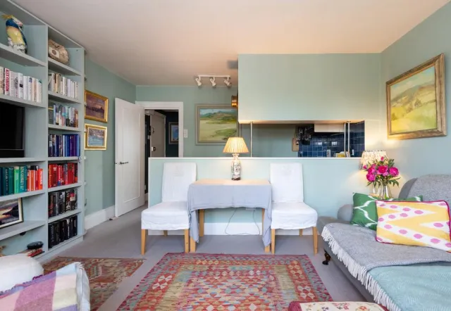 Campden Hill Gardens, holiday apartment in Notting Hill, London