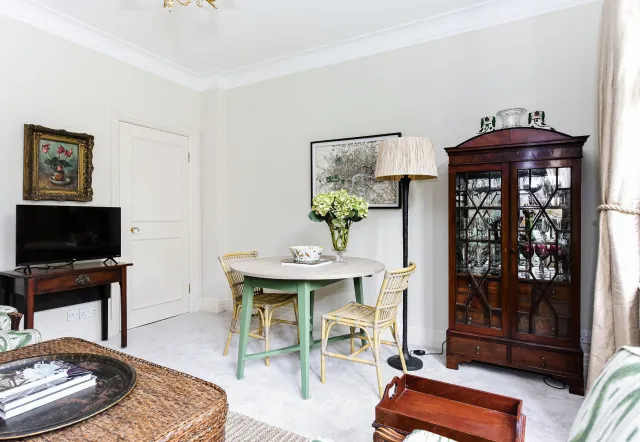 Kensington Gardens, holiday apartment in Kensington, London