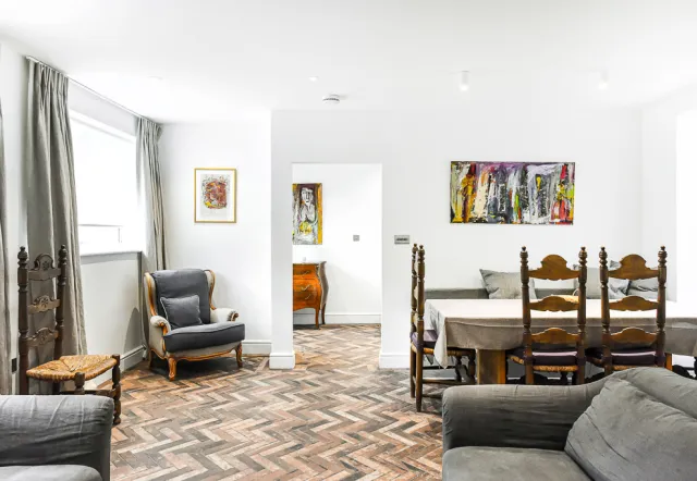 Albert Mews II, holiday mews in Kensington, London