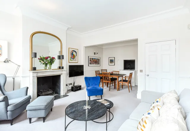 Kensington Court, holiday apartment in Kensington, London