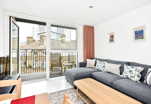 Vintry Court, holiday apartment in City of London & Borough, London