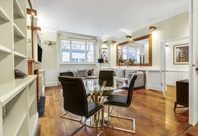 Queens Gate II, holiday apartment in Kensington, London