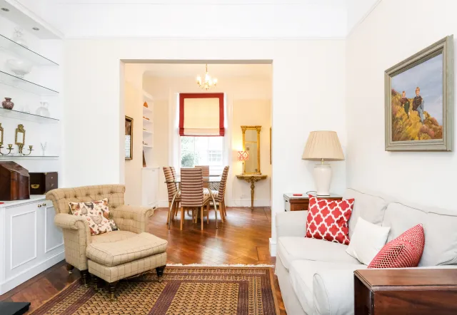 Winchester Street, holiday apartment in Pimlico, London