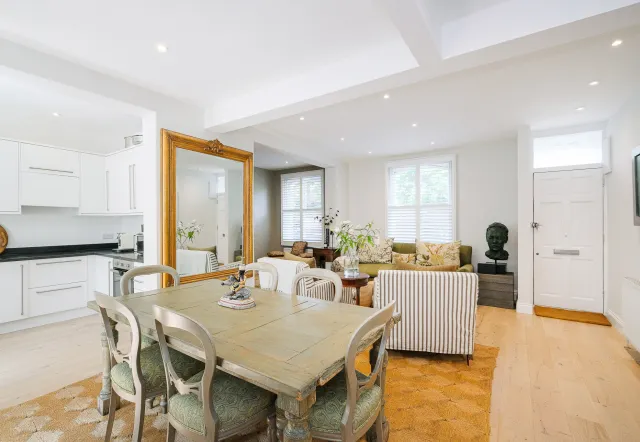 Battersea Church Road, holiday townhouse in Battersea, London