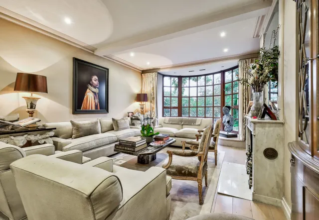 Cheyne Walk, holiday townhouse in Chelsea, London