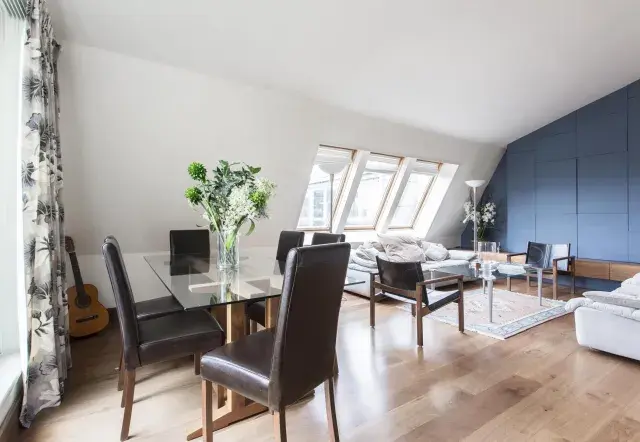 Lambs Conduit Street, holiday home in Holborn, London