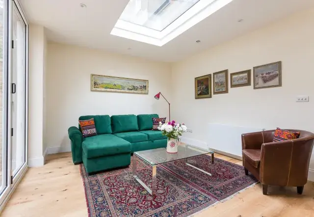 Marloes Road, holiday home in Kensington, London