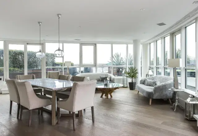 St George's Wharf , holiday home in Lambeth, London