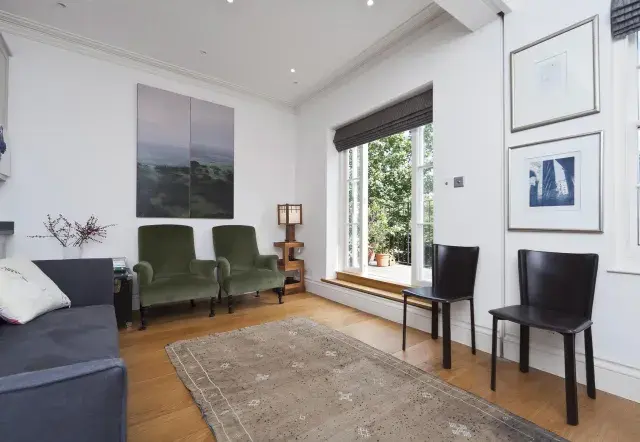 St Anns Road, holiday home in Holland Park, London