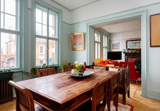 Fitzjames Avenue, holiday home in Kensington, London