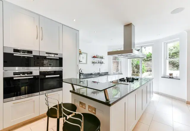 Palace Gardens Terrace , holiday home in Kensington, London