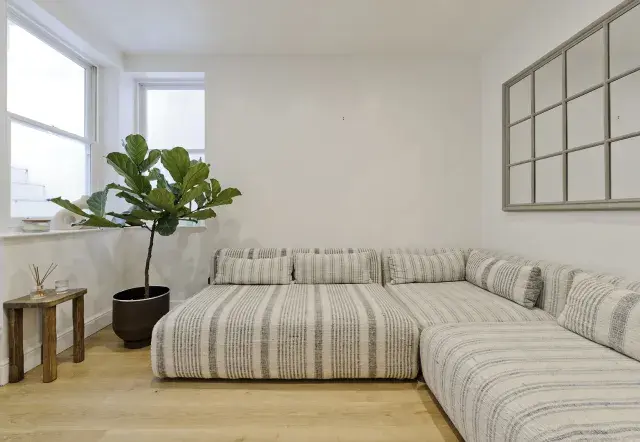 Chesilton Road, holiday home in Fulham, London