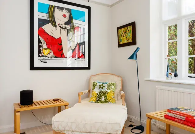 Corringham Road, holiday home in Hampstead, London