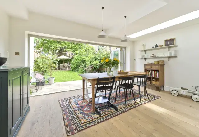 Crescent Lane, holiday home in Clapham, London