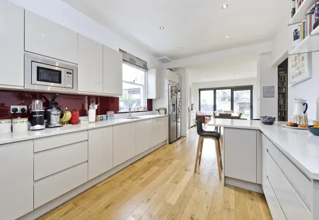 Woodbourne Avenue, holiday home in Wandsworth, London