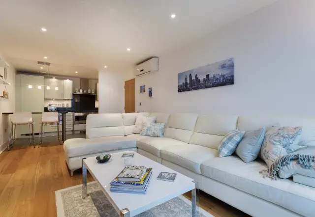 St George's Wharf II, holiday home in London