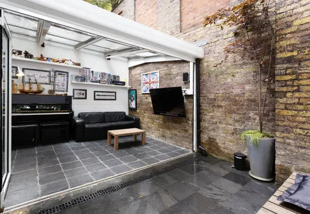 Drayson Mews, holiday home in Kensington, London