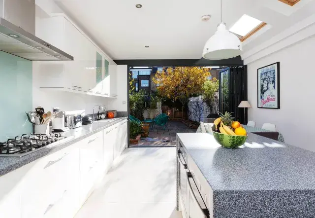 Disbrowe Road, holiday home in Fulham, London