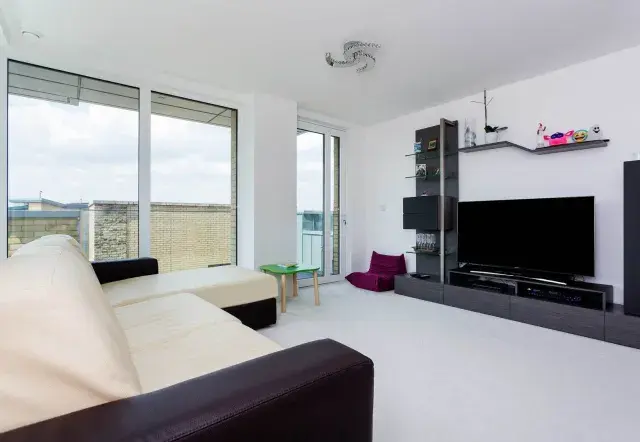 Central Avenue, holiday home in Fulham, London