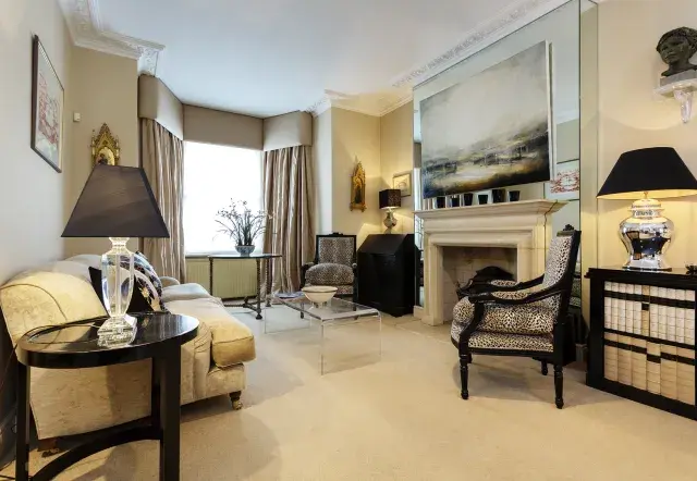 Haarlem Road, holiday home in Hammersmith, London