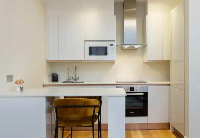 Hogarth Road, holiday home in Earls Court, London