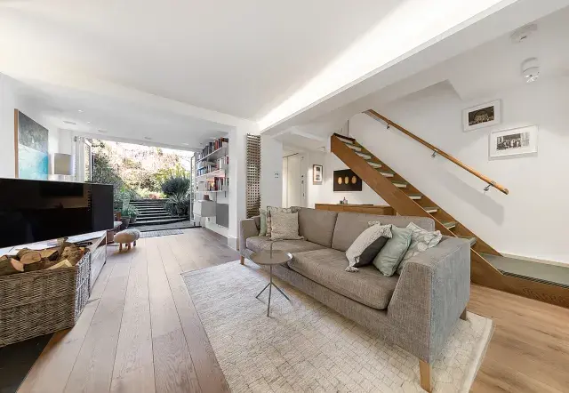 Devonia Road, holiday home in Islington, London