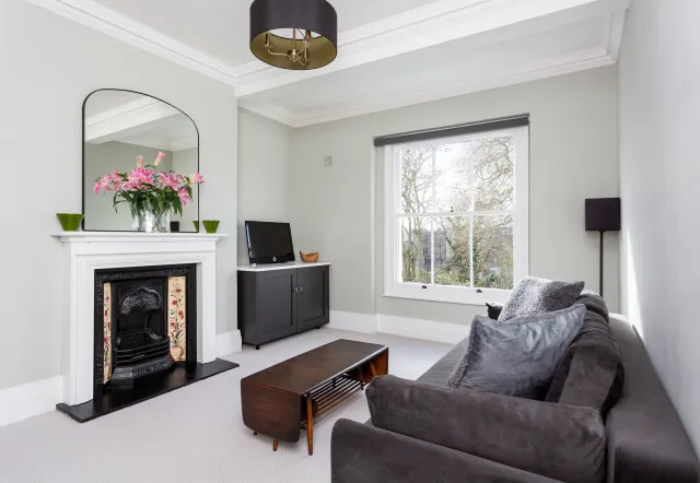 Elsynge Road, holiday home in Clapham, London