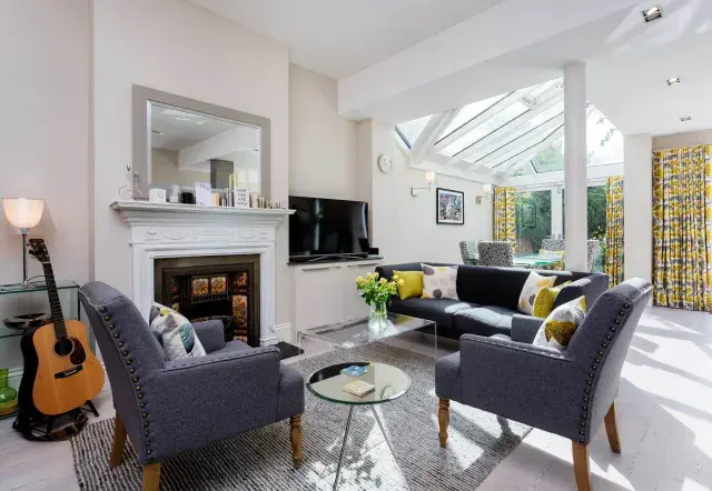 Webster Gardens, holiday home in London