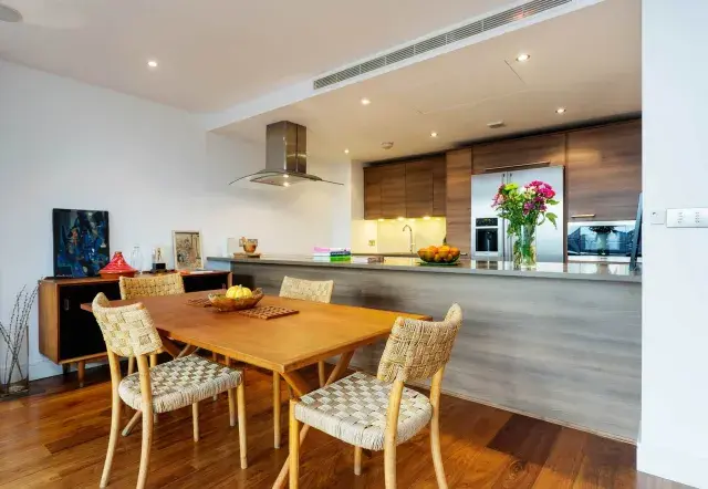 Lensbury Avenue, holiday home in Fulham, London