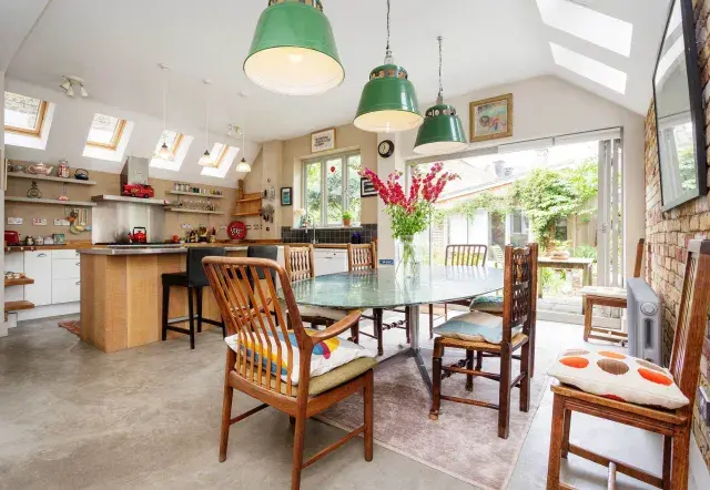 First Avenue II, holiday home in London