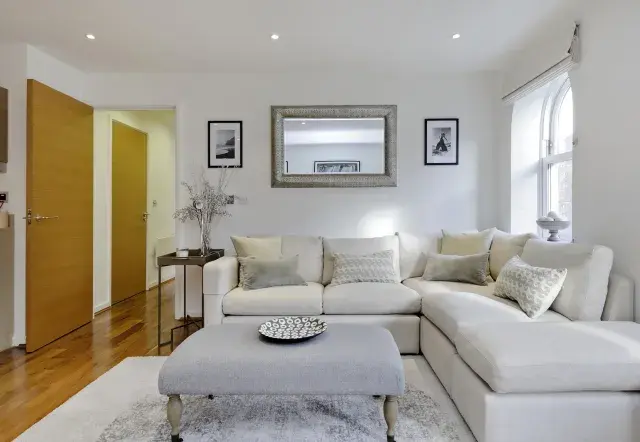 Wendle Square, holiday home in Battersea, London