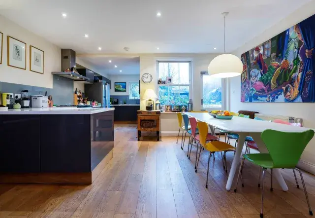 Goldhawk Road, holiday home in London