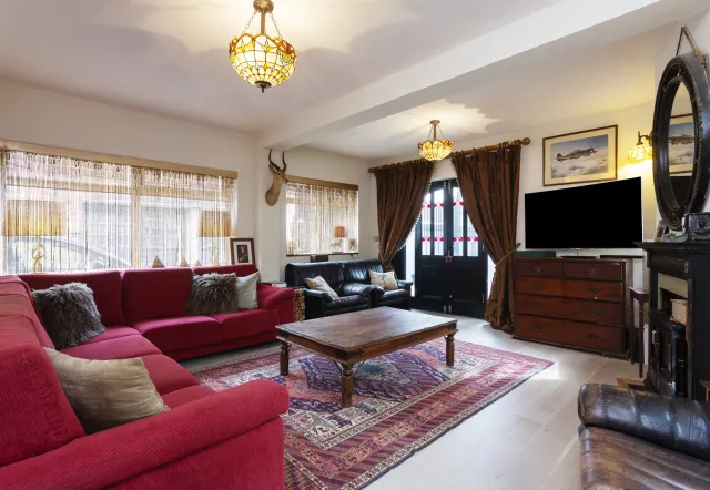 Russell Gardens Mews, holiday home in Kensington, London