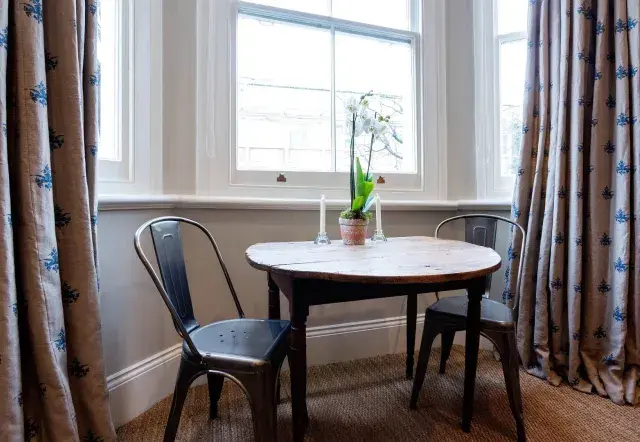 Sinclair Gardens II, holiday home in London