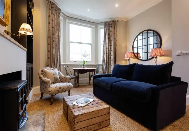 Sinclair Gardens II, holiday home in London