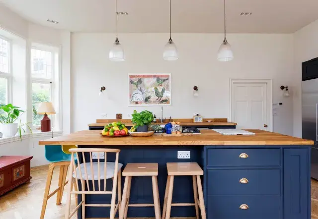 Upper Richmond Road West, holiday home in London