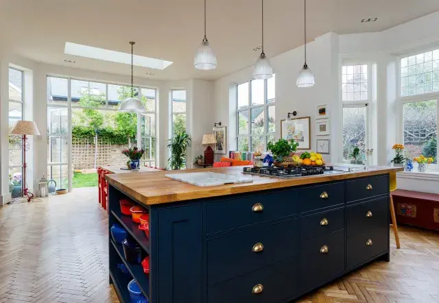 Upper Richmond Road West, holiday home in London