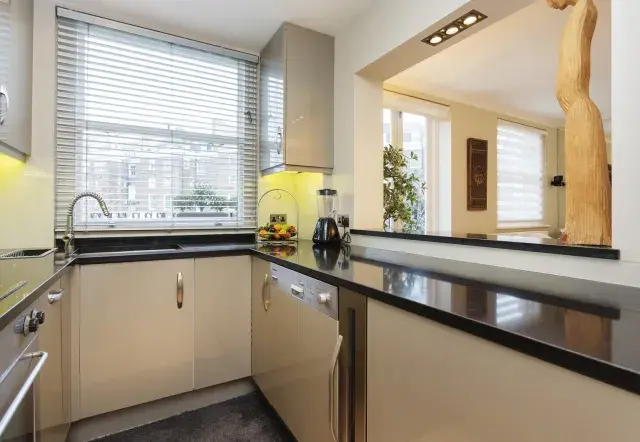 Castellain Road II, holiday home in London