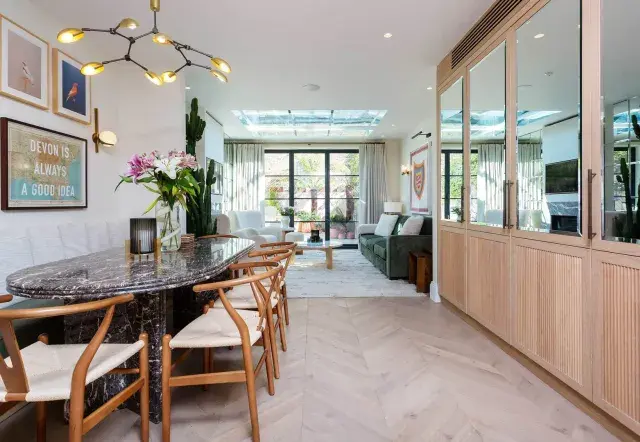 St Dionis Road, holiday home in Fulham, London