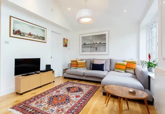 Hemlock Road, holiday home in London