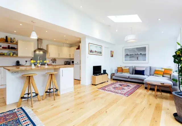 Hemlock Road, holiday home in London