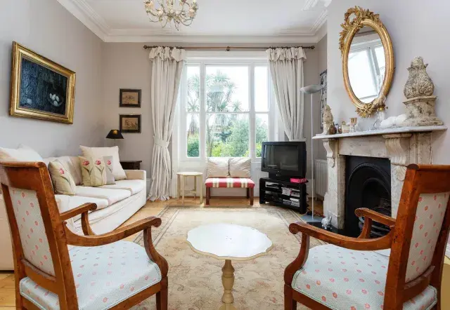Chetwynd Road, holiday home in London