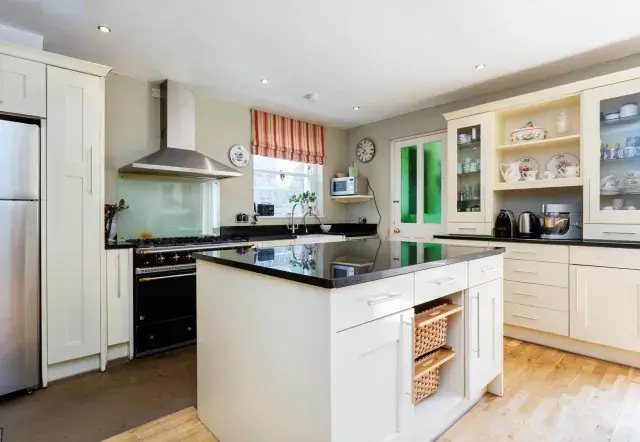 Chetwynd Road, holiday home in London