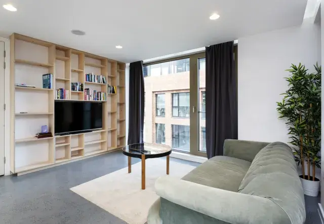 Sidworth Street, holiday home in London