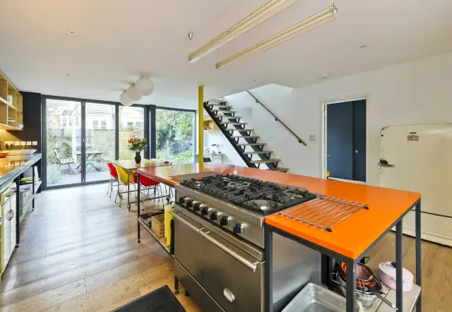 Hugo Road, holiday home in London