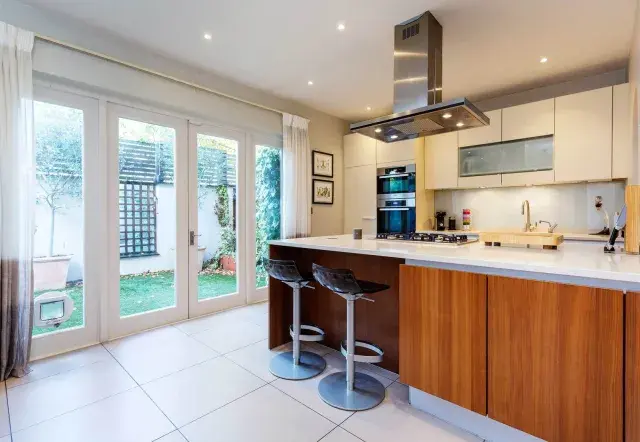 Eglantine Road, holiday home in Wandsworth, London