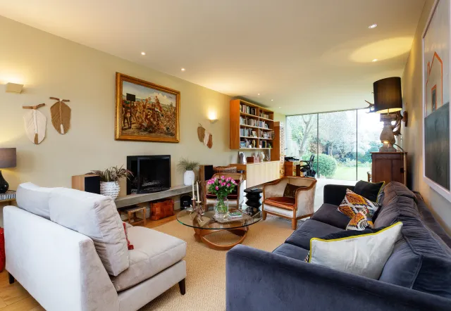 Dover Park Drive, holiday home in Putney, London